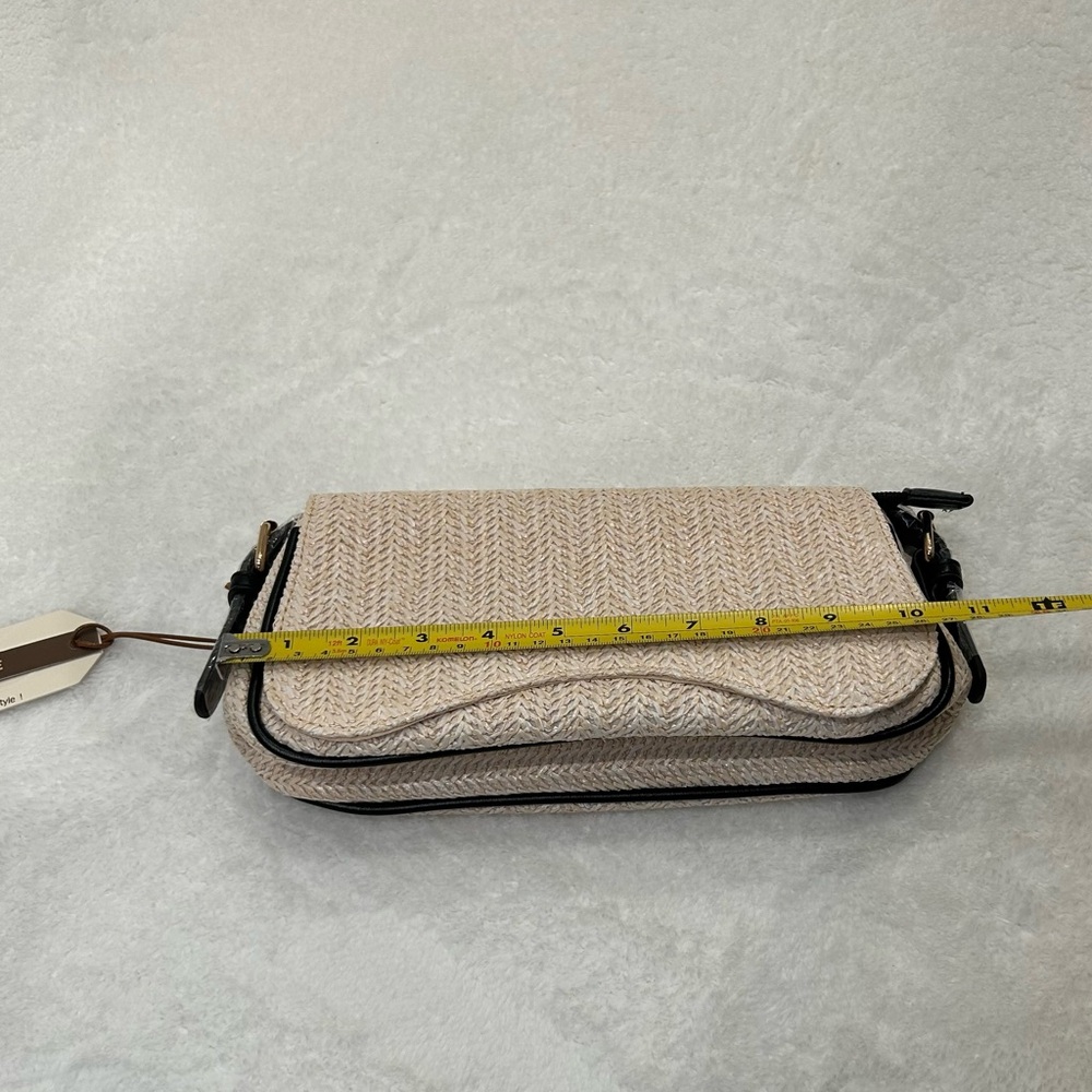*New* Shoulder Bag Purse/Trendy Underarm Crescent - Black and Raffia Woven - Picture 14 of 16